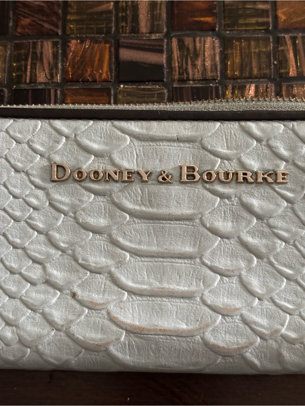 Dooney & Bourke Blue Embossed Alligator Leather -Print Zip Wallet - Picture 2 of 15